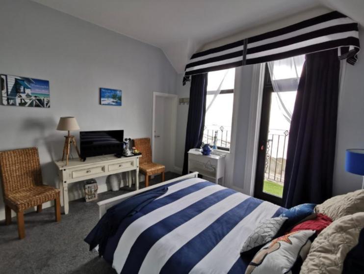Bed and Breakfast Conlyn House Ньюкасл Экстерьер фото