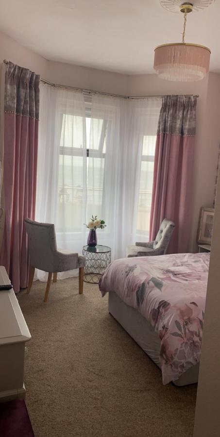 Bed and Breakfast Conlyn House Ньюкасл Экстерьер фото